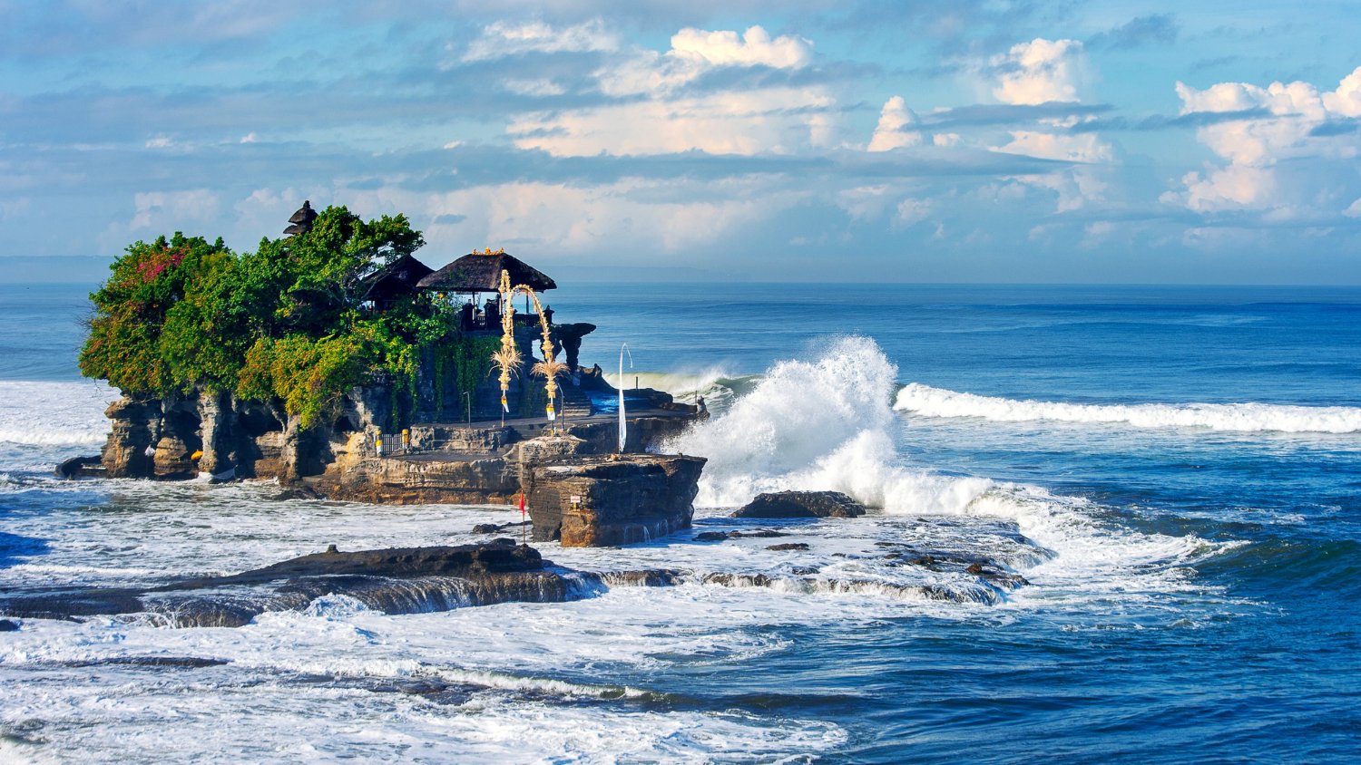 Mengapa Bali Selalu Jadi Pilihan Utama Wisata Dunia Bersama Indo Bali Tour